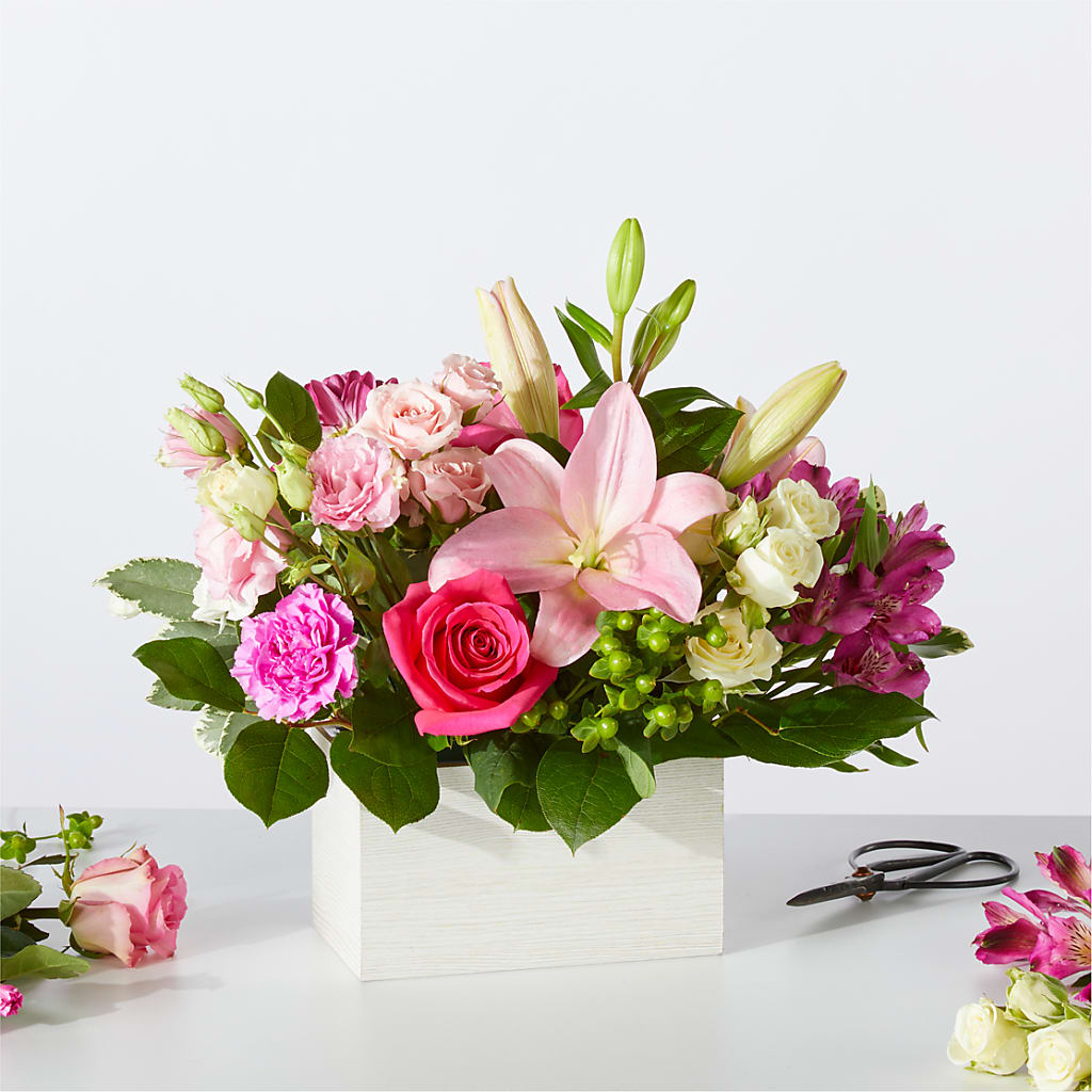 Sweetberry Box – A Florist Original – Greenbrook Flowers Inc, Jackson MS