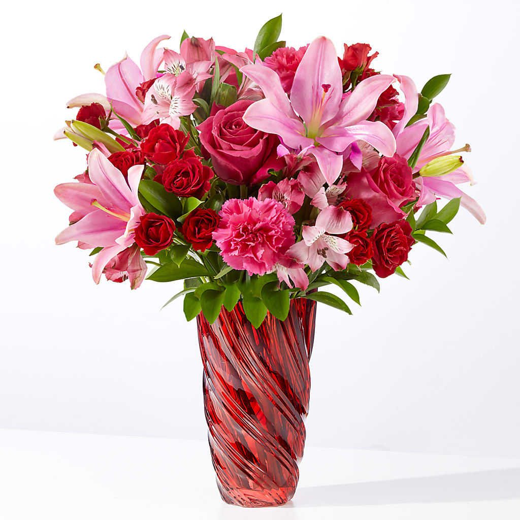 In Love Bouquet with Luxe Swirl Vase – Greenbrook Flowers Inc, Jackson MS