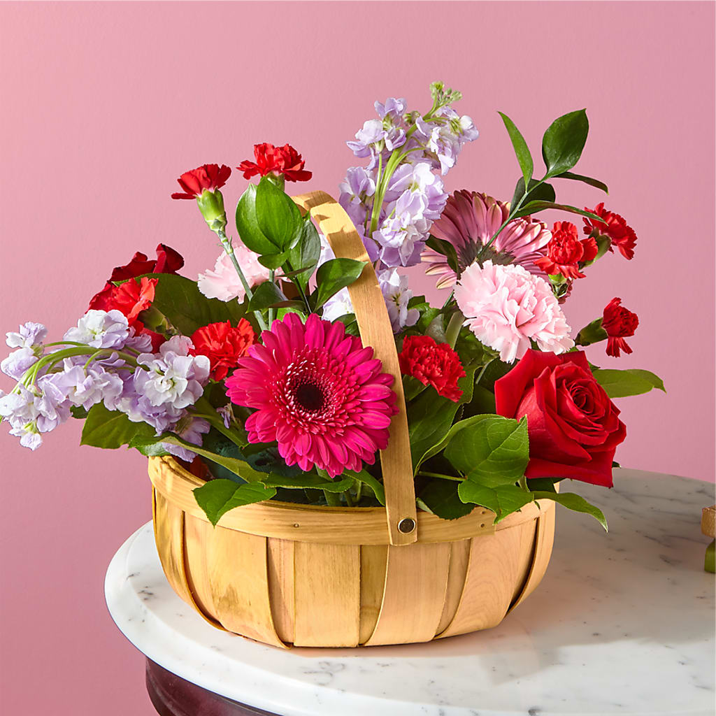 Pink Picnic Basket – Greenbrook Flowers Inc, Jackson MS