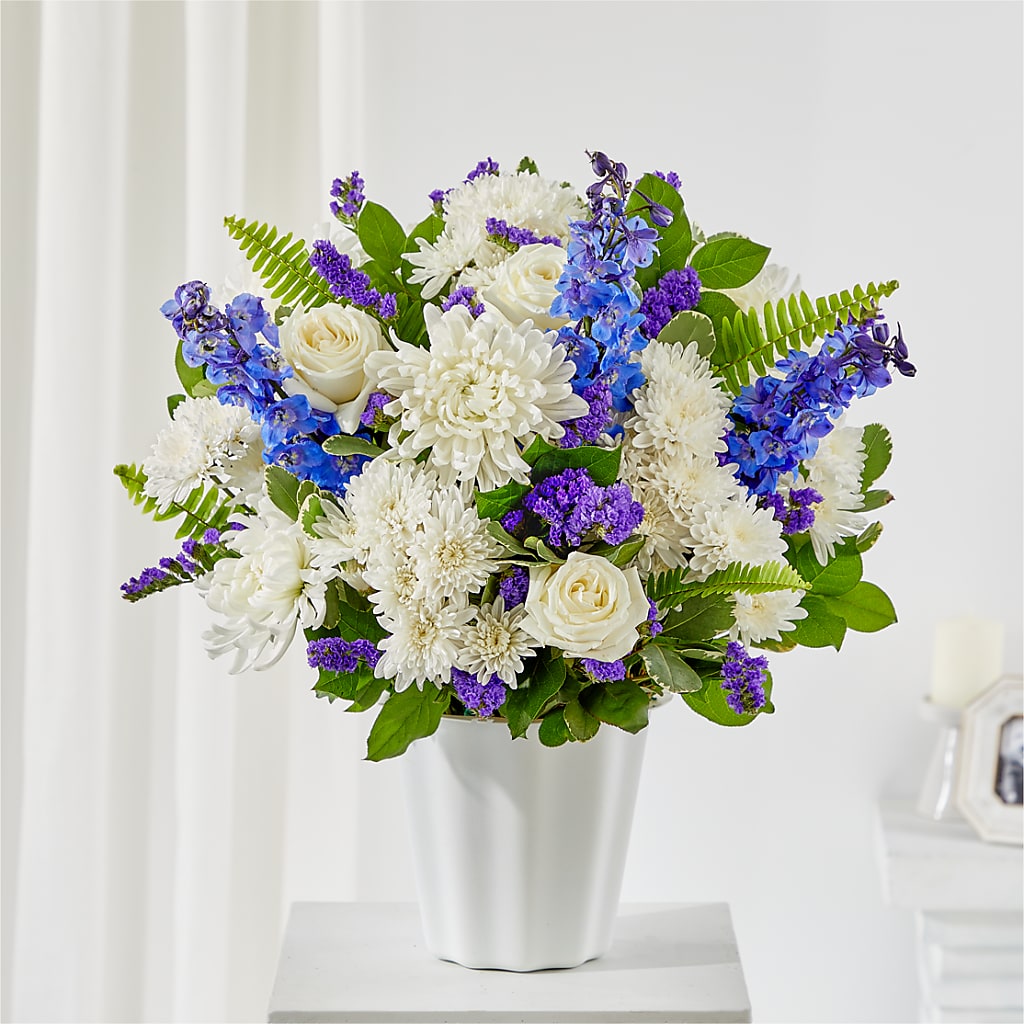 Hold Dear Tabletop Basket – Greenbrook Flowers Inc, Jackson MS