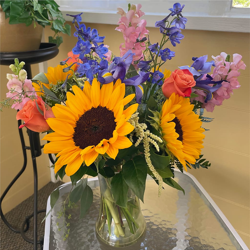 Rays of Life Bouquet –  Greenbrook Flowers Inc, Jackson MS