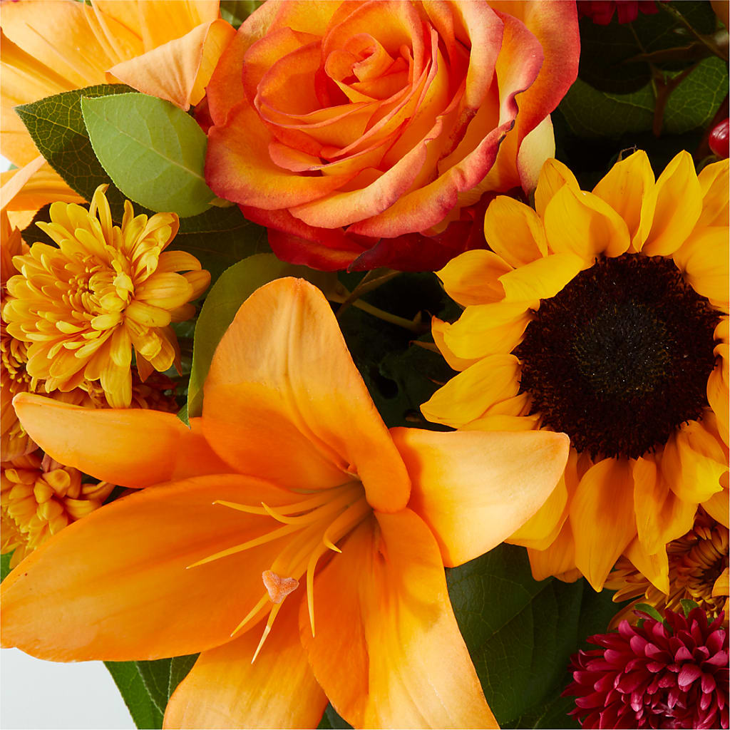 Grateful Centerpiece –  Greenbrook Flowers Inc, Jackson MS
