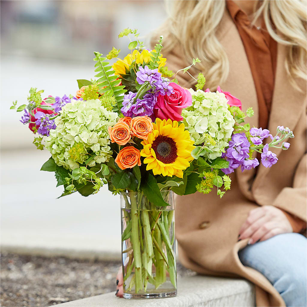 Vibrant Greetings Bouquet –  Greenbrook Flowers Inc, Jackson MS