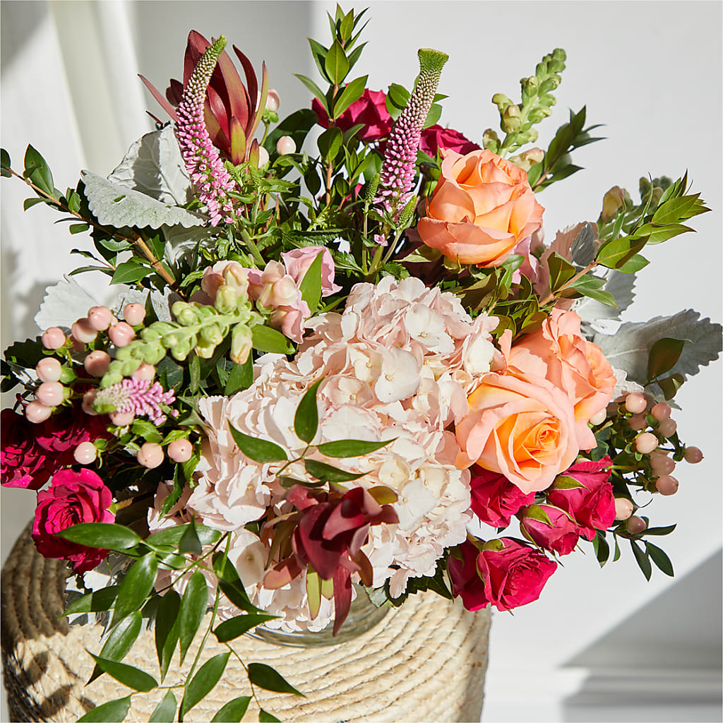 Glitz & Glam Bouquet –  Greenbrook Flowers Inc, Jackson MS